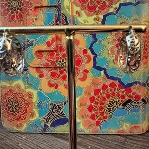 14K White Gold Hoop Earrings with lattice work